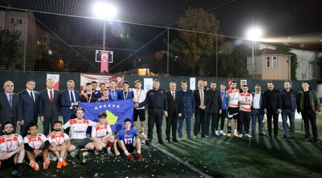 Kosovalı öğrencilerin takımı birinci oldu