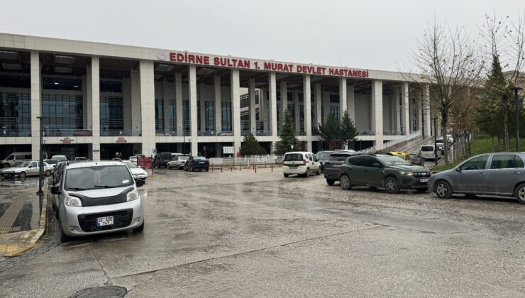 Yedikleri börekten zehirlendiler