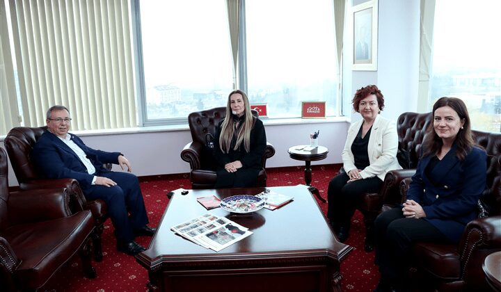 Aslan’dan Tabakoğlu’na ziyaret