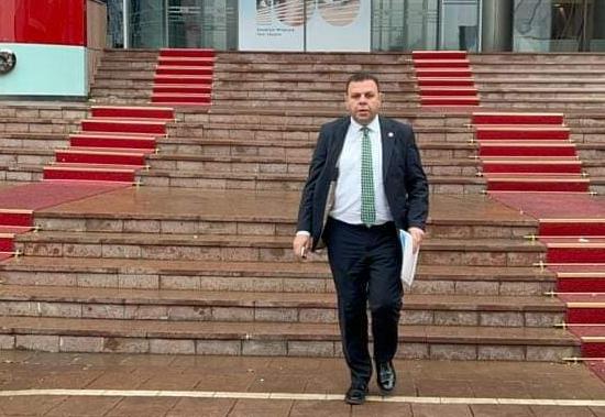 Ediz Ün’den 9-0 pozu
