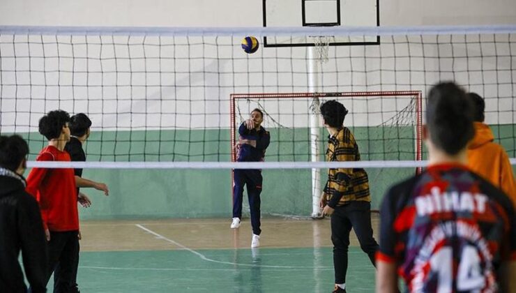 Liselerde spor eğitimi dersi