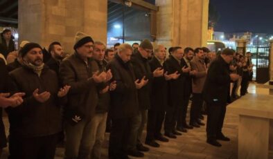 Salih el-Aruri için gıyabi cenaze namazı kılındı
