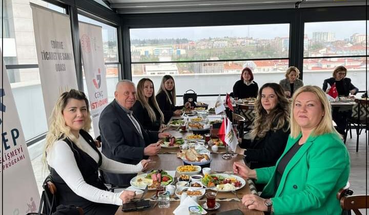 Kadın girişimciler bir araya geldi