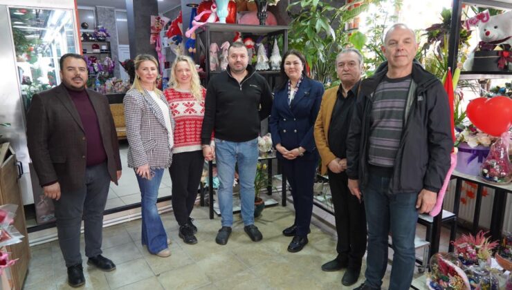 İba talepleri not alıyor