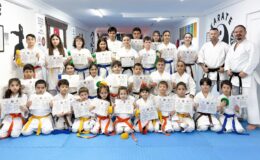 Karatecilerin kuşak sınavı