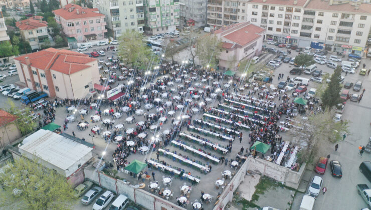 Keşan Belediyesi’nin iftarına yoğun ilgi