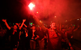 Galatasaraylılar şampiyonluğu kutladı