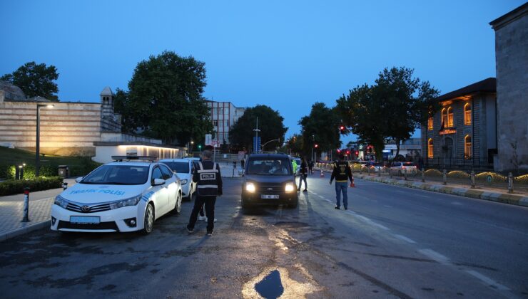 Göçmenler asayiş uygulamasında yakalandı