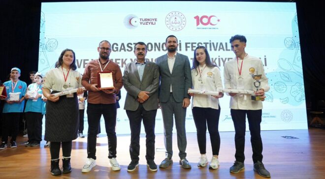 Edirneli genç aşçılar Türkiye ikincisi oldu