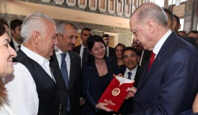 Cumhurbaşkanı Erdoğan’ı Kırkpınar’a davet ettiler