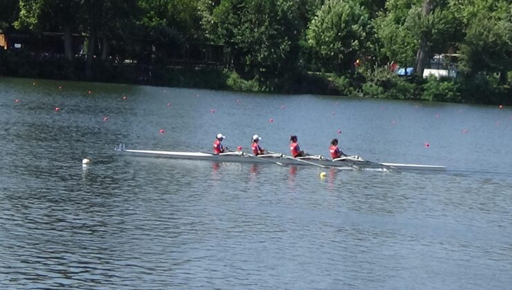 Meriç’te kürekler yarışıyor