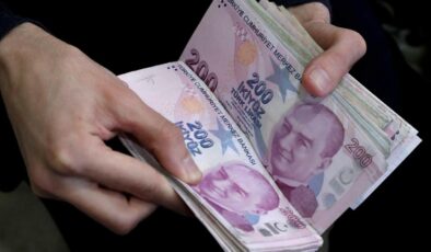 En düşük emekli maaşı 12 bin 500 lira oldu
