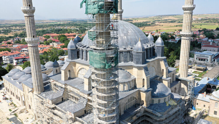 Selimiye’de minareler tamam