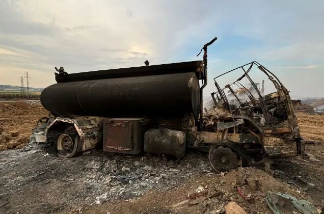 Alevler itfaiye aracını da yuttu!