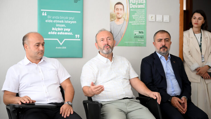 ‘Bağımlılıkla mücadele ediyoruz’