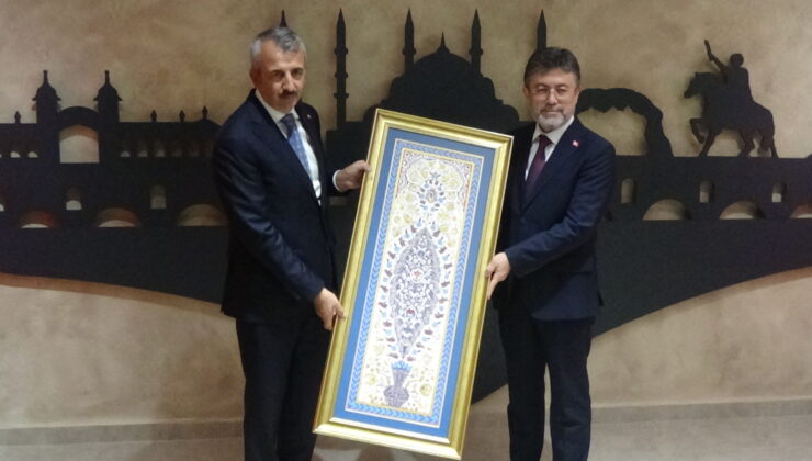 Bakan Yumaklı Edirne Valiliğini ziyaret etti