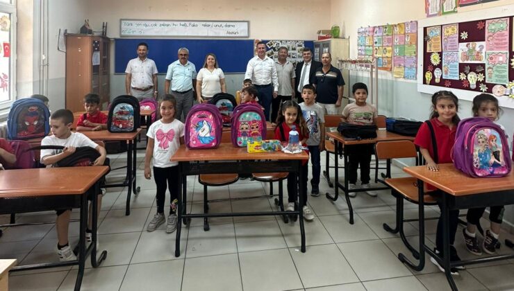 Lalapaşa Belediyesinden öğrencilere ücretsiz eğitim seti
