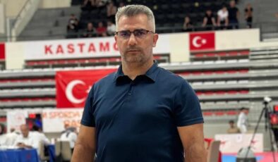 Milli takım antrenörü oldu