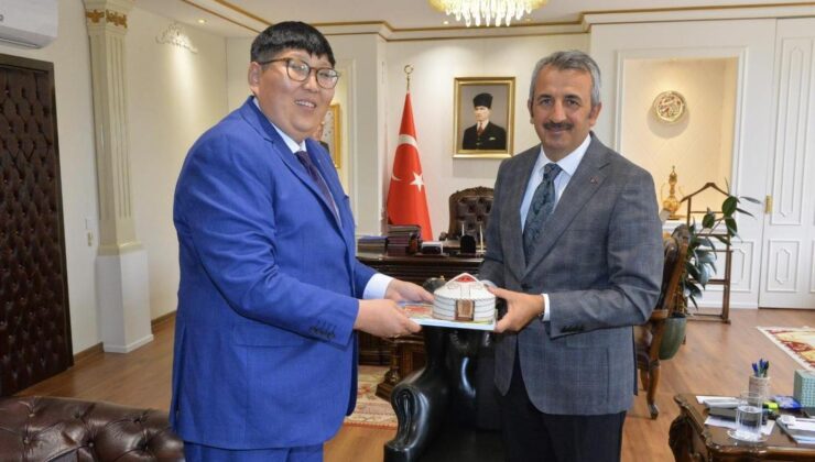 Moğolistan İstanbul Başkonsolosundan ziyaret