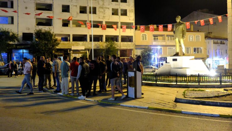 Atatürk heykeline saldırı!