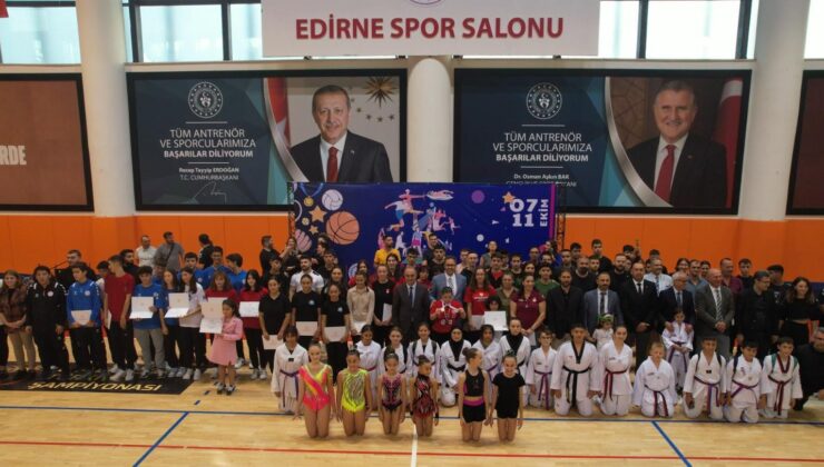 “Sporun Enleri” programı düzenlendi