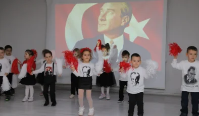 Miniklerin Cumhuriyet heyecanı