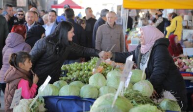 Akın pazar esnafıyla buluştu