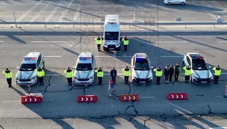 Otoyol jandarması denetimlerini sürdürüyor