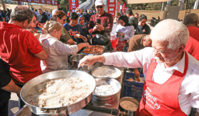 Festivalde tava ciğere yoğun ilgi