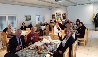 Emeklilere moral kahvaltısı