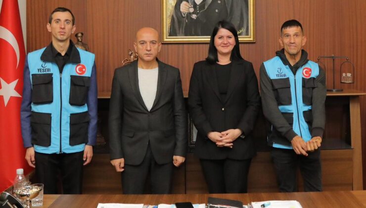 Yesevi Hareketi’nden Başkan Akın’a ziyaret