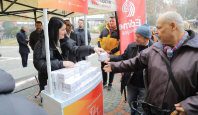 Belediyeden kandil simidi ikramı