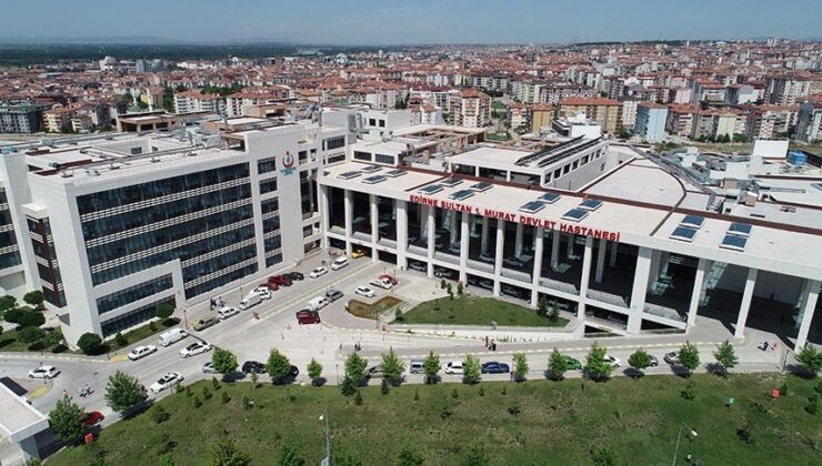 Hastanede fotoğraf skandalı