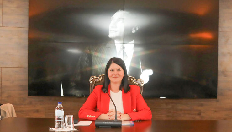 “Yaktığı mum, önümüzdeki kuşaklara örnek olacaktır”