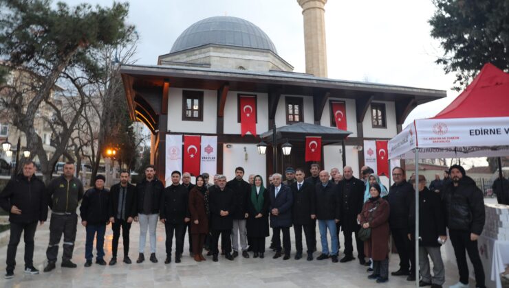 Hersekzade Ahmet Paşa Camii ibadete açıldı