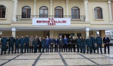 Vali Sezer, gümrük personelini kabul etti