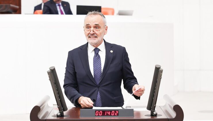 Yasa teklifine tepki gösterdi