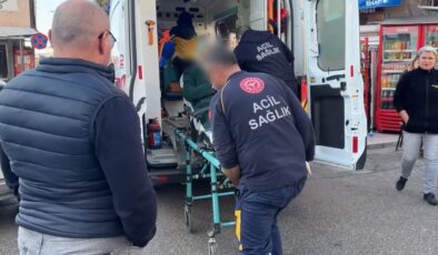 Yolun karşısına geçerken otomobil çarptı