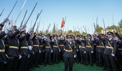 “Teğmenlerimizi şanlı üniformalarıyla buluşturacağız”