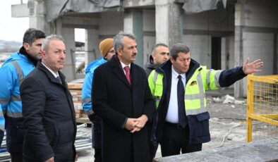 Hızlı tren garı inşaatı tam gaz