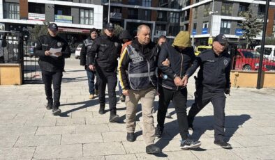 Kuyumcuya sahte altın satmaya çalıştılar