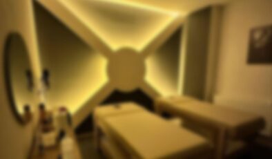 Masaj salonunda kamera bulundu