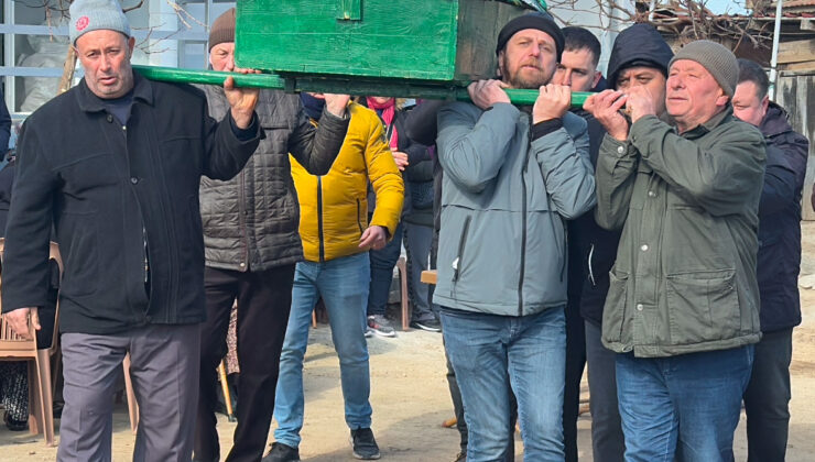 Yangında yaşamını yitirdi