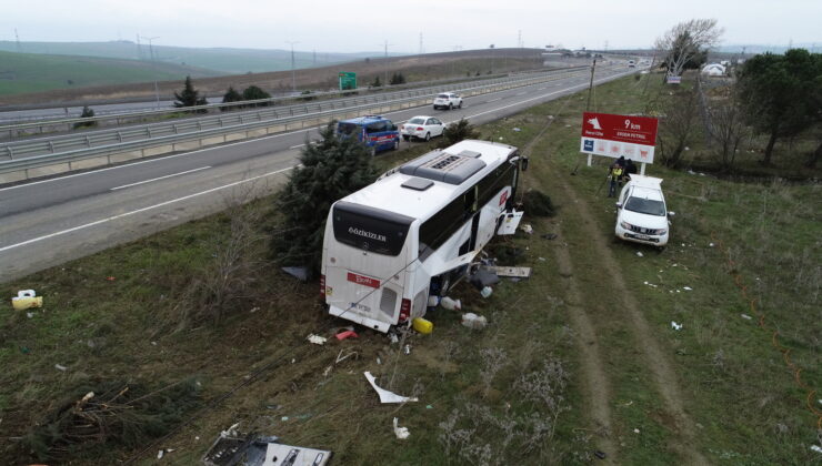 Tur otobüsü yoldan çıktı: 37 yaralı