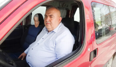 İmamoğlu’nu yanından ayırmıyor
