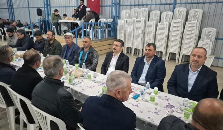 Köylüler yağmur duasına çıktı