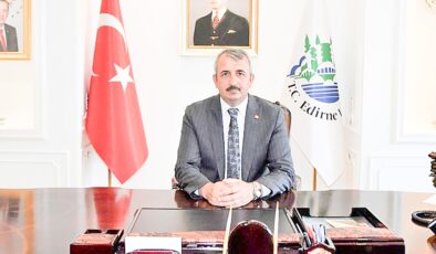 ‘Cennet vatanımızı şehitlerimize borçluyuz’
