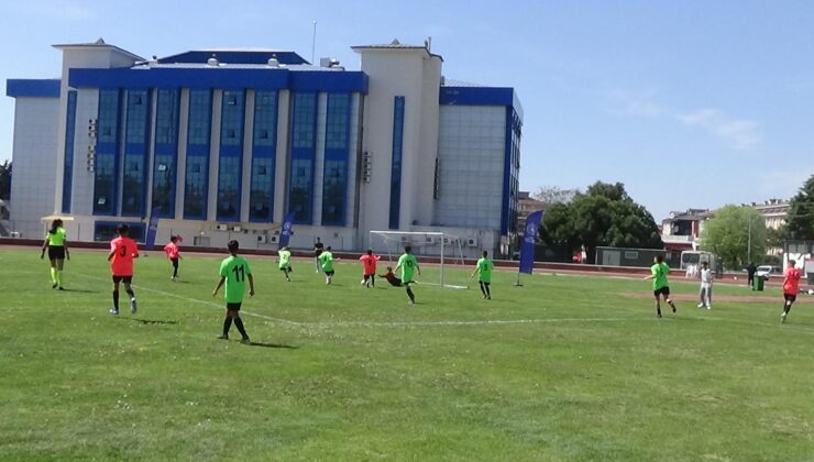 Gazi Osman Paşa Mahalle Ligi’nin Şampiyonu