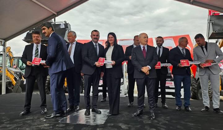 Uzunköprü’ye hibe iş makinesi