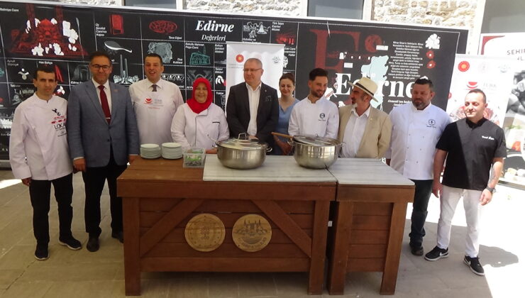 MasterChef Onur Edirne’de helva dağıttı